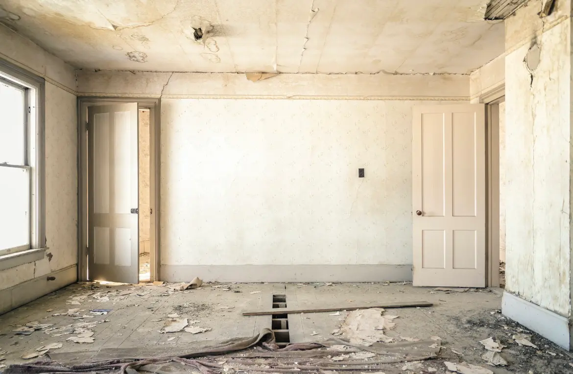 Waste disposal crew managing a cleanout project in Eastmont